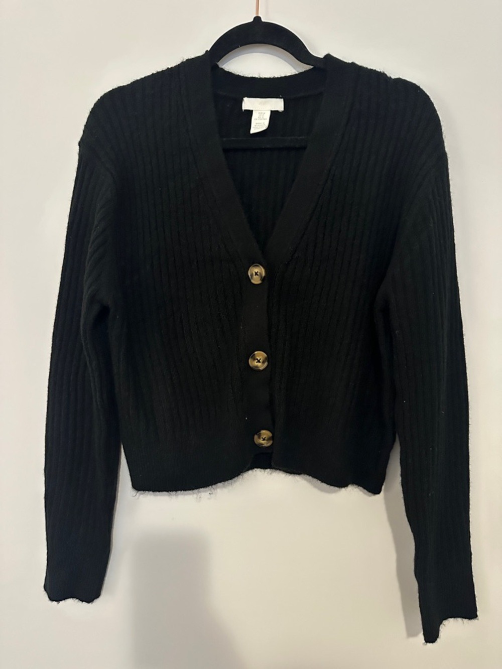 H&M Wool Blend Lightweight Ribbed Knit V-Neck Button Cardigan in Black